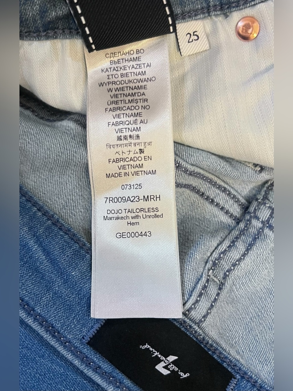 7 For All Mankind Dojo Tailorless- Unrolled Hem Jean, Size 25, NWT - Picture 10 of 13